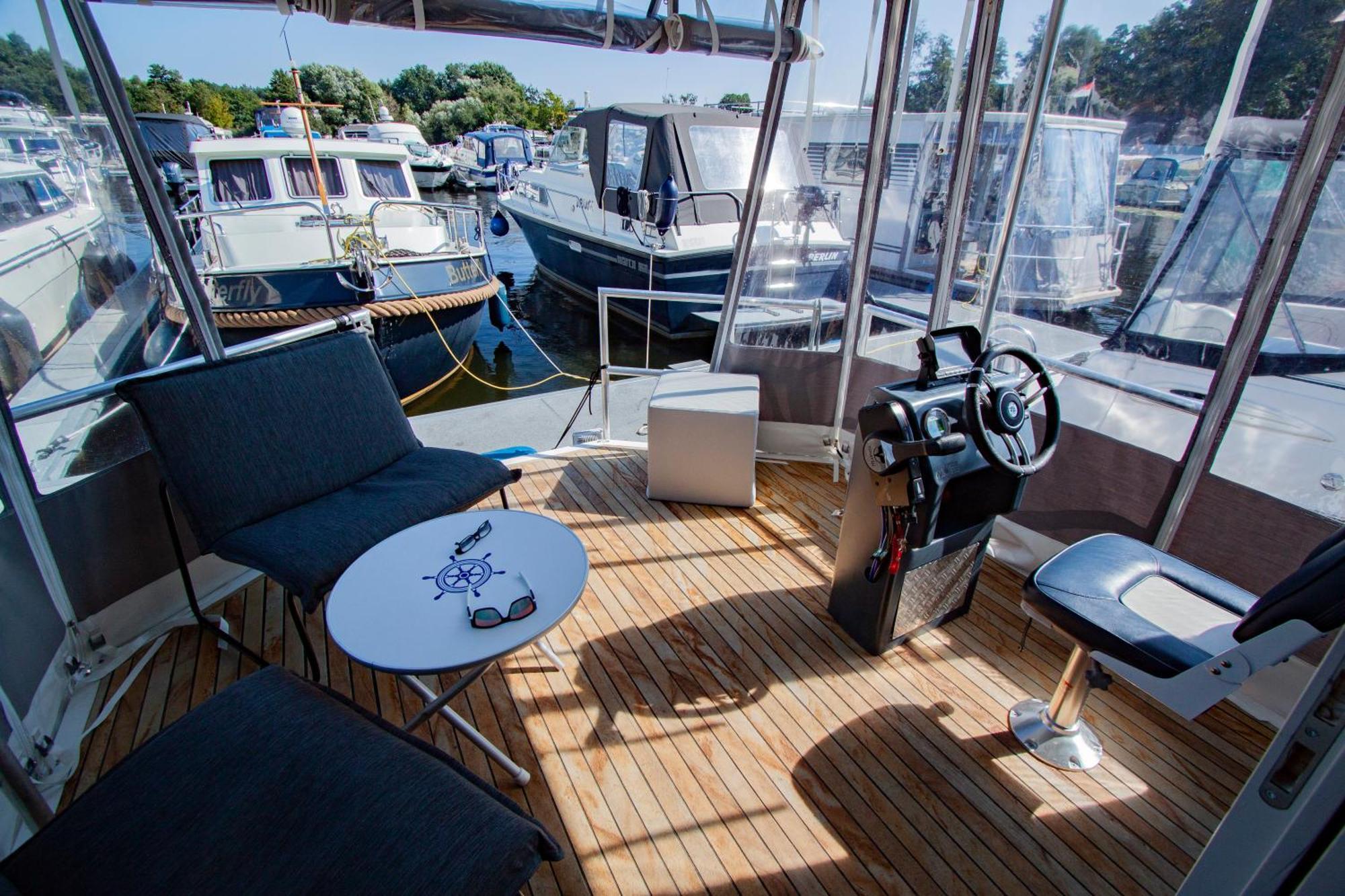 Hausboot Hotel Hennigsdorf Ngoại thất bức ảnh