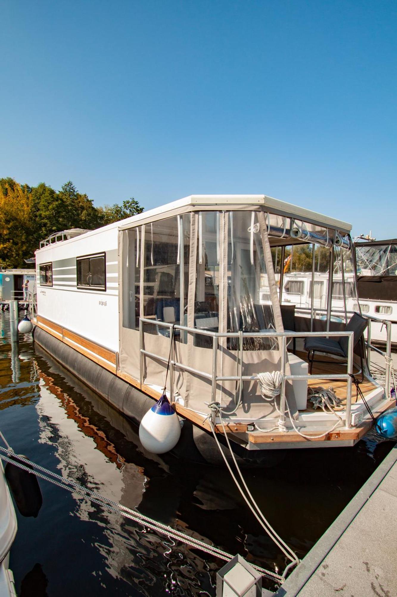 Hausboot Hotel Hennigsdorf Ngoại thất bức ảnh